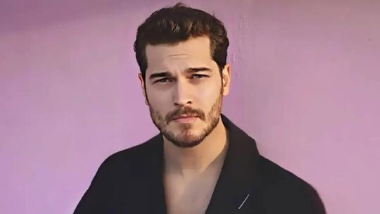 Çağatay Ulusoy'un yeni ilişkisinin perde arkası: Aslıhan Malbora ile aşk yaşıyor