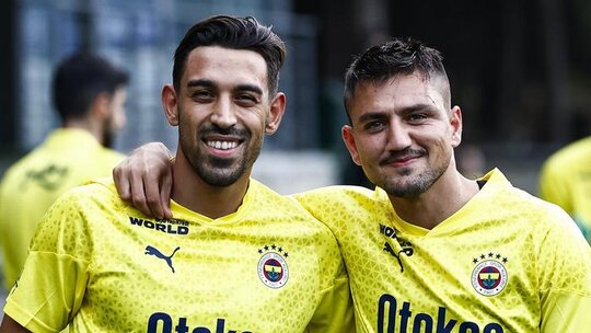 Cengiz Ünder, Fenerbahçe'de kalma kararı aldı! Mourinho ile yapılan toplantının sonucu belli oldu