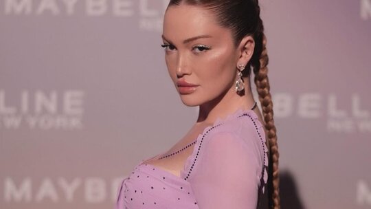 Danla Bilic, 'metres' ifadesine yanıt vererek sosyal medyada dikkatleri üzerine çekti