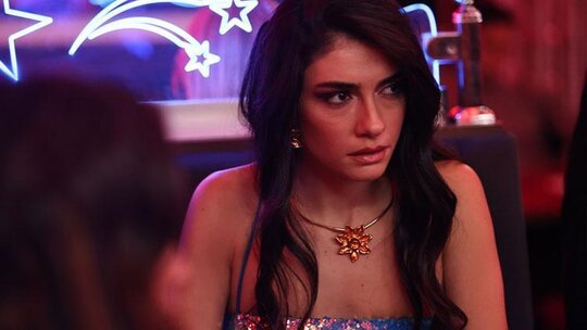 Dilber'in Dertleri Pavyonu Alt Üst Etti: Kardeşler Arasında Zorlu Seçim Mücadelesi