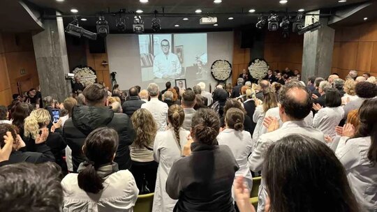 Dr. İsmail Bozkurt İçin Anma Töreni Düzenlendi, Meslektaşları ve Sanatçılar Bir Araya Geldi