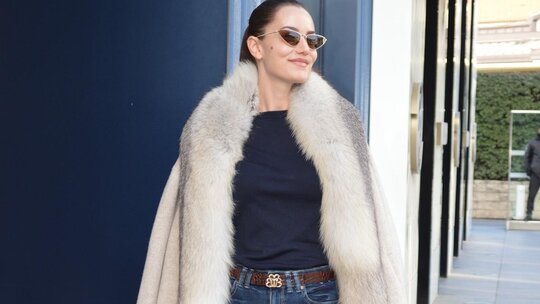 Fahriye Evcen’in kürk tercihi alışverişte yeniden gündem oldu!