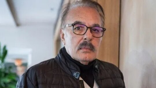 Ferdi Tayfur'un Ameliyatı Başarılı Geçti, Sağlık Durumu İyiye Gidiyor