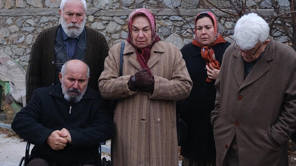 Gönül Dağı’nda Mihriban’ın Ameliyatı İçin Kasaba Halkı Birlikte Hareket Etti