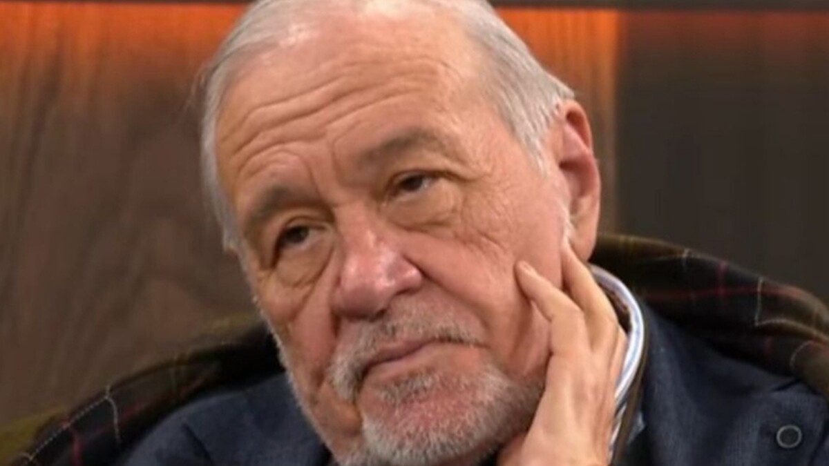 İlber Ortaylı hastaneden mesaj gönderdi: Sağlık durumu hakkında açıklama yaptı!