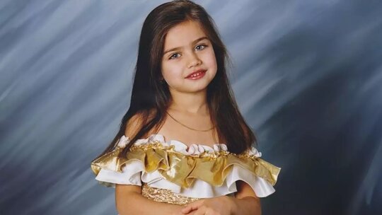 Küçük Kızdan Türkiye Güzeline: Amine Gülşe'nin Değişimi Sosyal Medyada Gündem Oldu