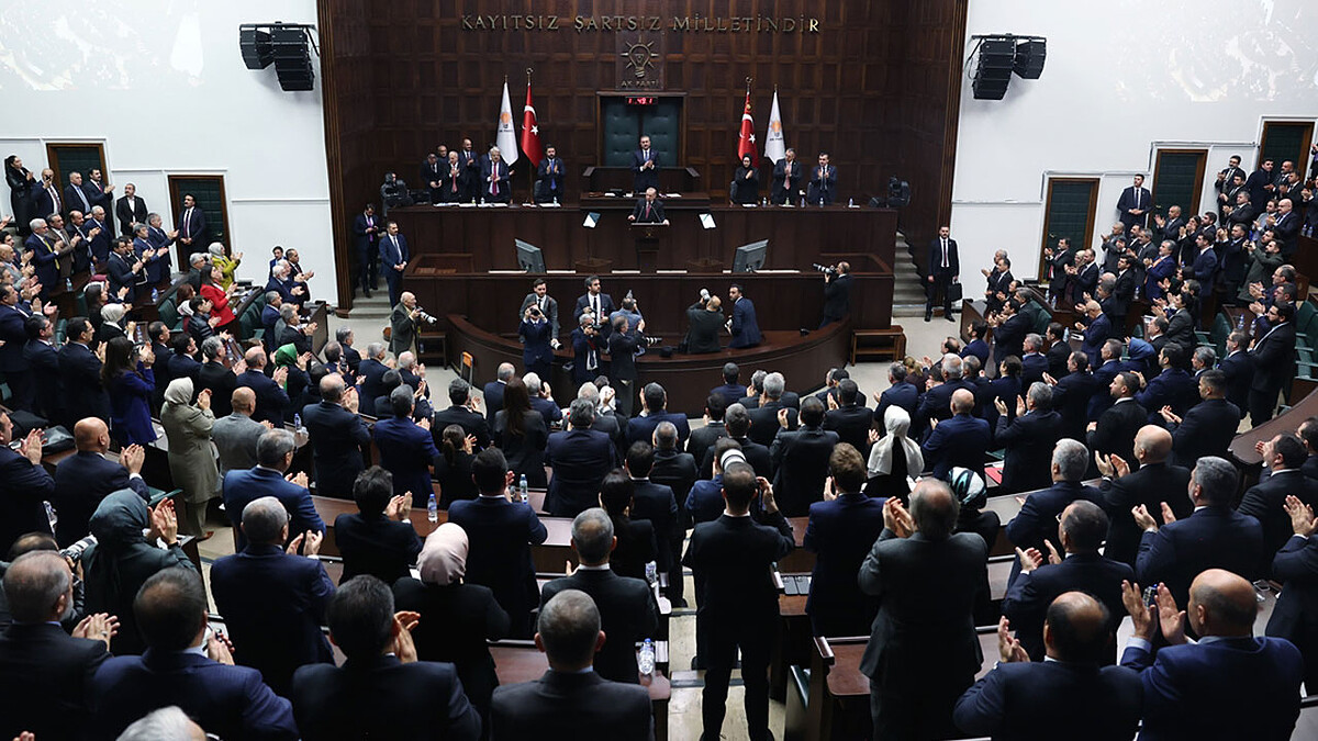 Mustafa Nedim Yamalı, Gelecek Partisi'nden istifa edip AK Parti TBMM Grup Toplantısı’na katıldı