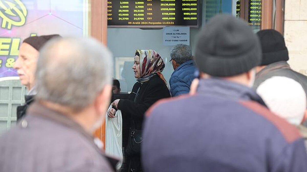 Sahte Dolar Korkusu ile Yatırımcılar Altına Yöneliyor, Dolar Alımları Durduruldu