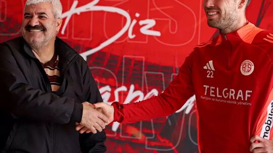 Van de Streek ve güvenlik görevlisi Hünkaş Ergin'in buluşmasında duygusal anlar yaşandı