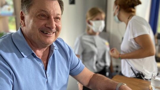 Vedat Milor, 40 Liralık Menü ile Kent Lokantası'ndaki Lezzetleri Övdü