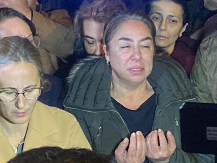 Ferdi Tayfur'un Cenazesi Hastane Önünde Karşılandı, Sevenleri Gözyaşlarıyla Veda Etti