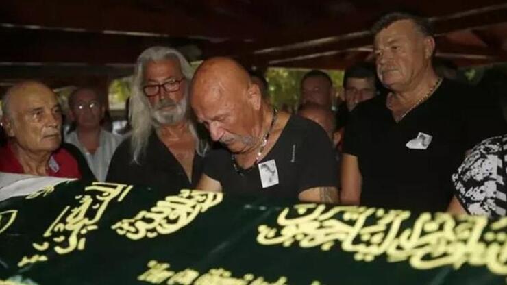 Eşinin Cenazesini Türkiye'ye Getiremeyen Coşkun Göğen'in Yalnızlık ve Acı Dolu Günleri