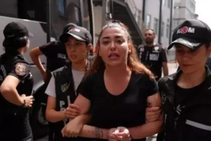 Neslim Güngen'in Lüks Aracı İcra Yoluyla Satışa Çıkarıldı, Borçlar Artmaya Devam Ediyor