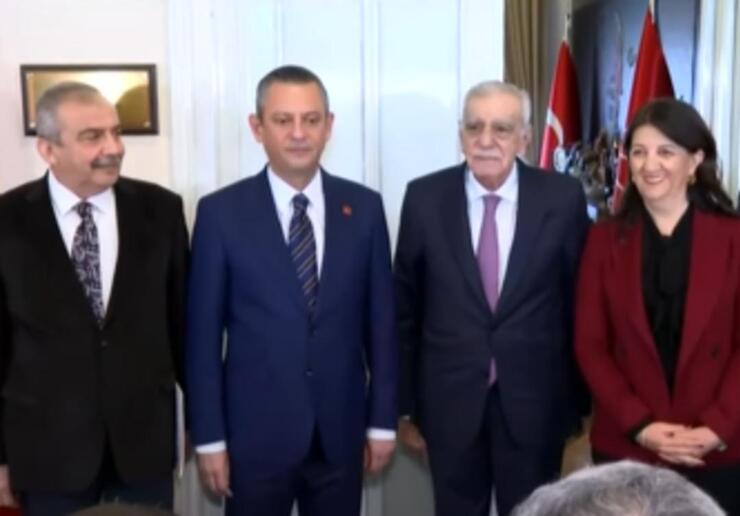 TBMM'de İmralı Heyeti ile CHP Lideri Özel Görüşmesi: Şehit Aileleri ve Gaziler Vurgusu