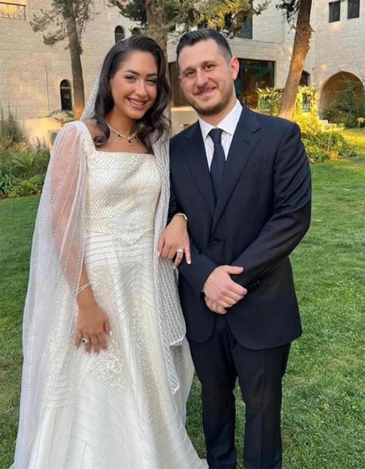 Ürdün Kralı Abdullah'ın Yeğeni Sara bint Faisal, Ali Al Sawaf ile Nişanlandı