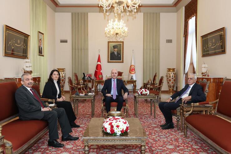 AK Parti'den DEM Parti görüşmesi sonrası İmralı trafiği ile TBMM'deki hareketlenme açıklaması