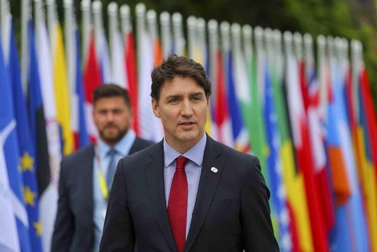 Justin Trudeau'dan Şok Açıklama: Başbakanlık Görevini Bırakacağını Duyurdu!