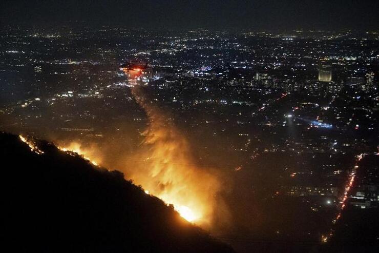 Los Angeles'taki Orman Yangınları 5 Kişinin Ölümüne ve 100 Bin Kişinin Tahliyesine Neden Oldu