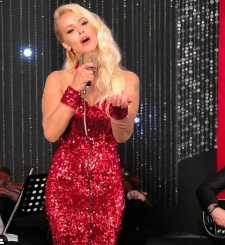 Niran Ünsal, Geç Çıkış ve Alkollü Performans Nedeniyle 10 Milyonluk Tazminatla Yüzleşiyor