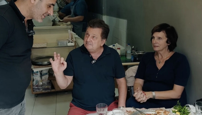 Candaş Tolga'nın "Lahmacuncuda Kuyruk Oluştu" Söylemi Üzerine Vedat Milor’un Tepkisi ve Gelişmeler