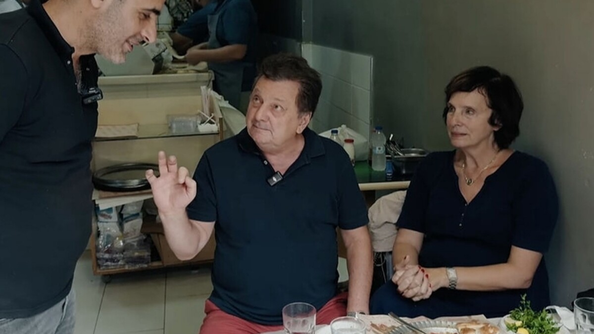 Candaş Tolga'nın "Lahmacuncuda Kuyruk Oluştu" Söylemi Üzerine Vedat Milor’un Tepkisi ve Gelişmeler