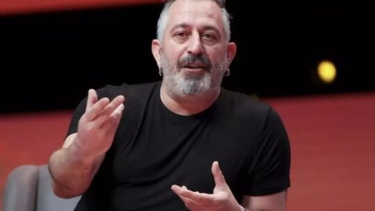 Cem Yılmaz, 43 bin TL'lik kırık lambasıyla markayı sosyal medyada ifşa etti!