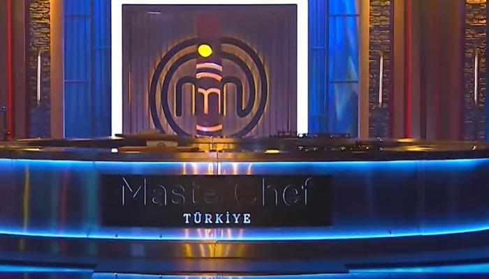 MasterChef 2024 Şampiyonu Kerem mi Onur mu? Final Mücadelesi Canlı Yayında!