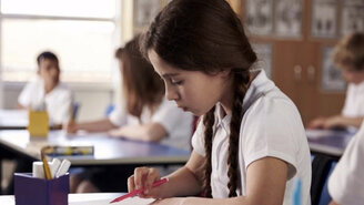 MEB'den Özel Okullara Yeni Düzenleme: Ücretsiz Ders Kitapları Kullanılacak