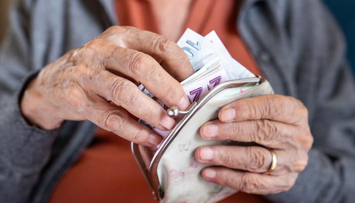 Milyonlarca emeklinin maaşında kritik detay: En düşük emekli aylığı 33 bin lira olabilirdi!