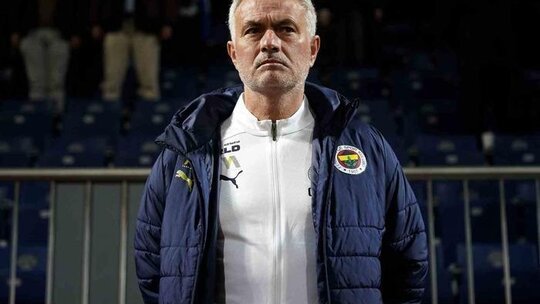 Mourinho'dan Kasımpaşa oyuncularına uyarı: “Taktiksel kültürlerini geliştirmeliler!”
