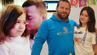 Okay Köksal'dan kızı Belinay Azra'nın sağlık durumu hakkında açıklama: Tedavi süreci devam ediyor.