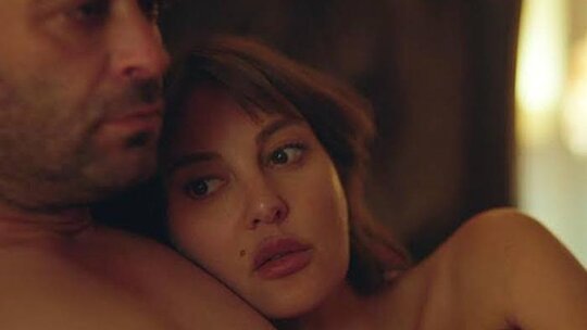 Uzak Şehir 9. Bölümde Cihan ve Mine'nin Hesaplaşması Gündem Oldu