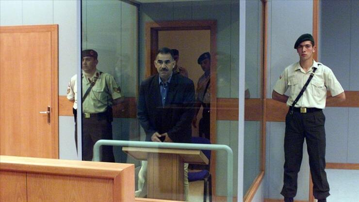Öcalan'dan terör örgütüne mektup: 'Ben kurdum, ben dağıtırım!'