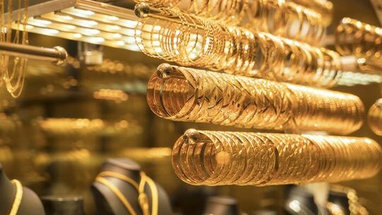 Altın fiyatları 2025'e kadar yükselecek! Uzmanlardan 'sert düşüş' uyarısı