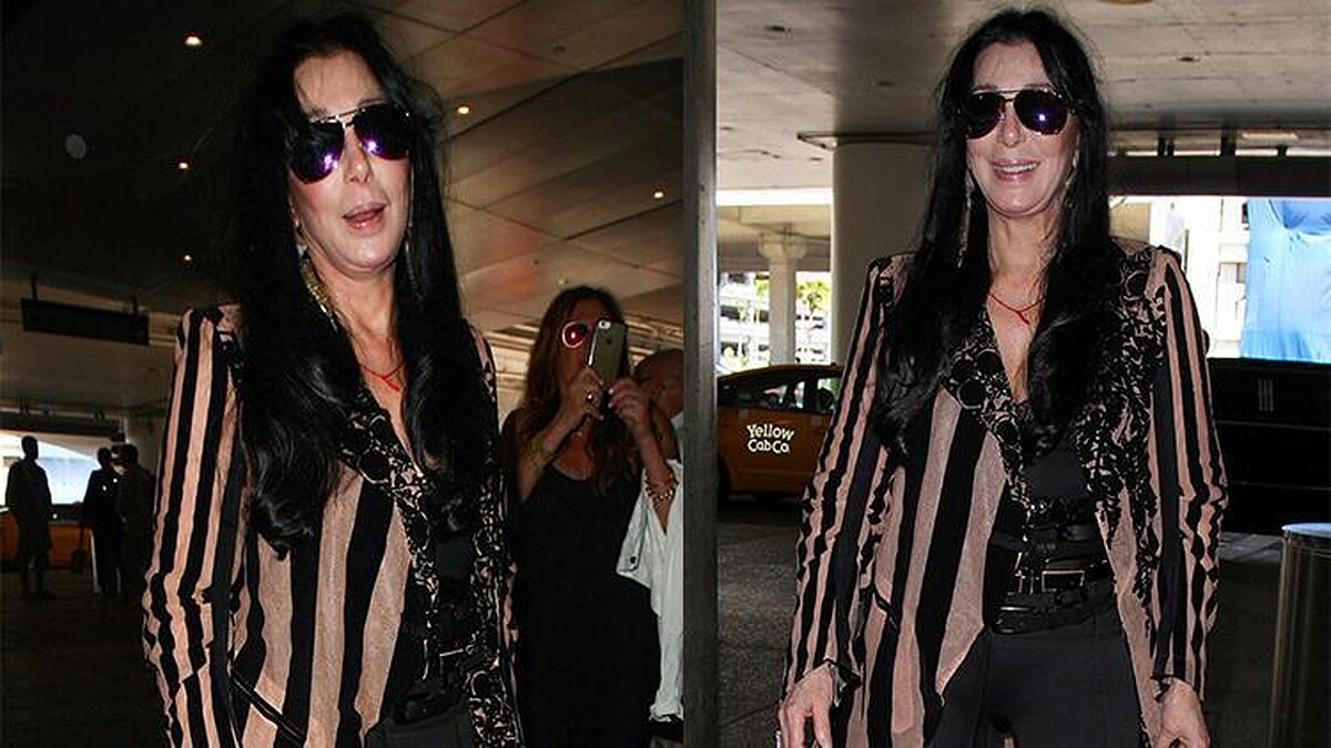 Cher'in genç sevgilisi ailesini unuttu!