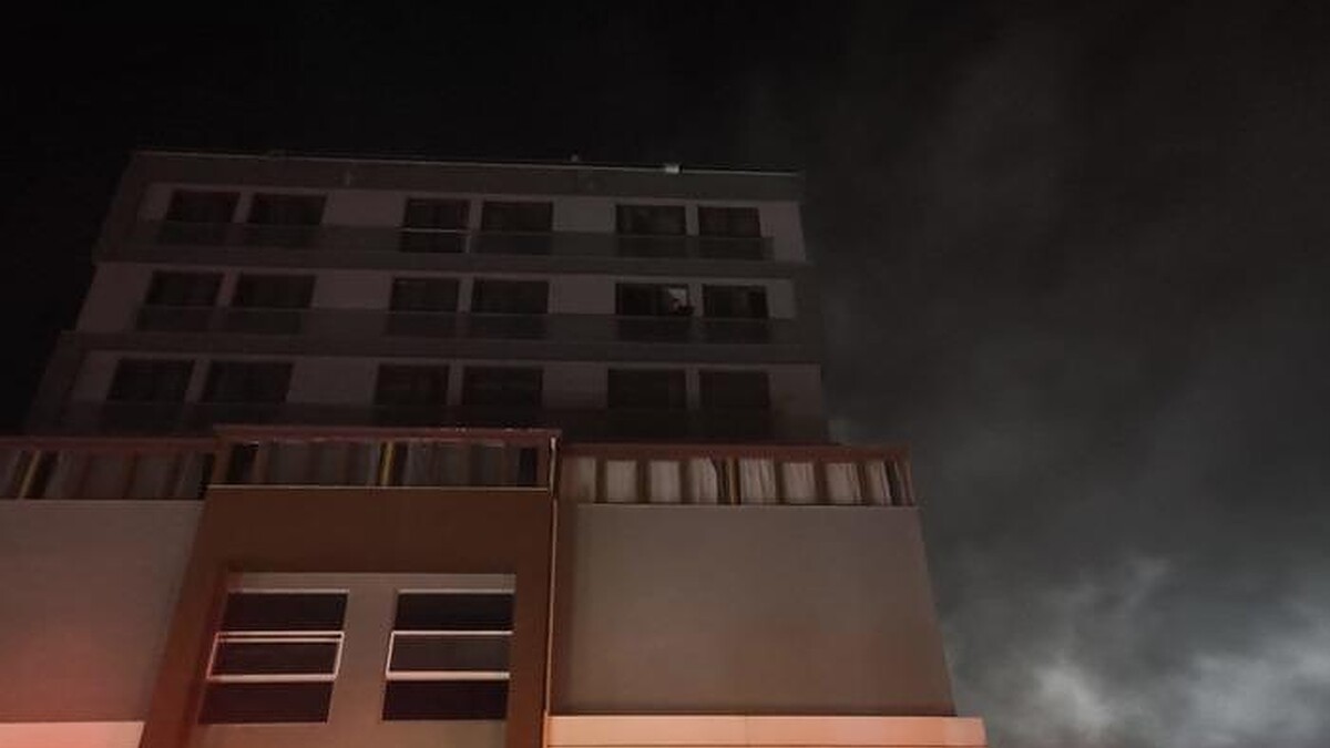 Denizli'de 7 Katlı Apartmanda Yangın: Kurtarma Çalışmaları Sürüyor