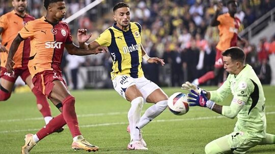 Galatasaray ve Fenerbahçe'nin UEFA Avrupa Ligi'nde hakemleri belli oldu