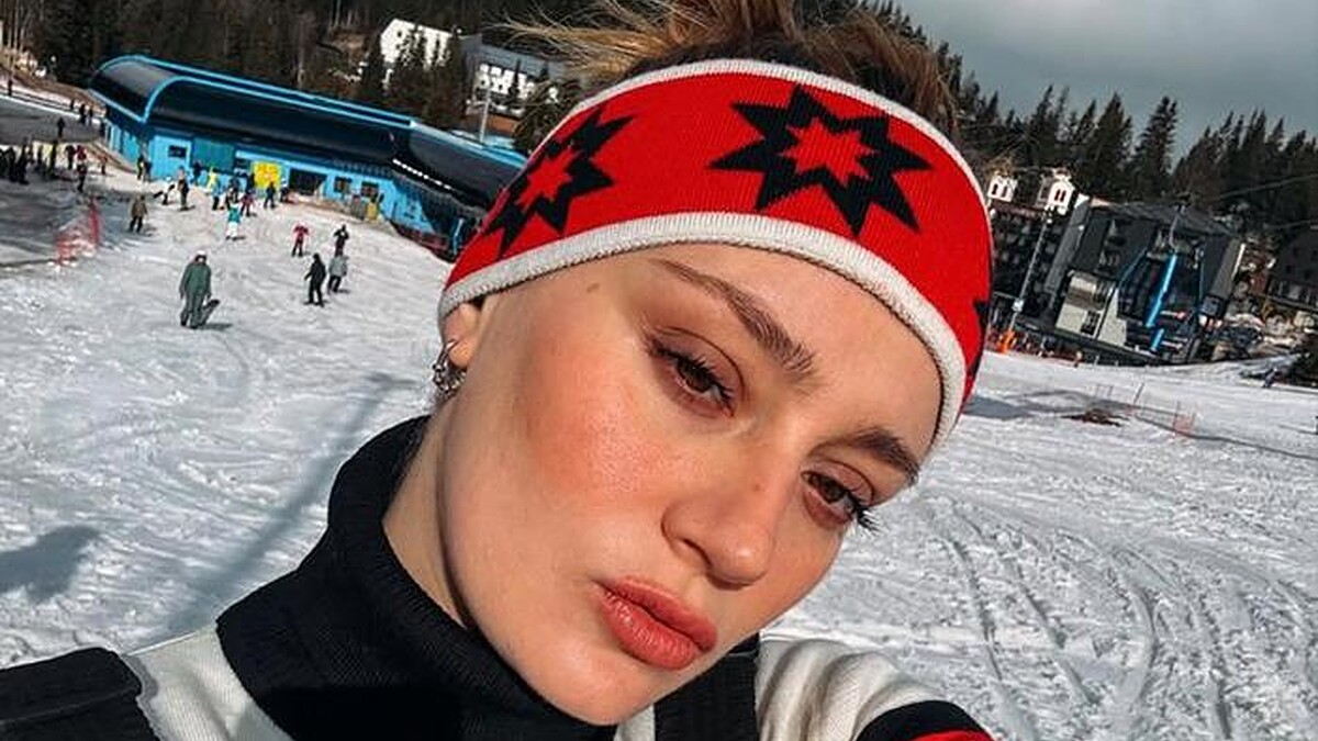 Gizem Karaca'nın Hamilelik Tatili: Takipçilerinden Tepkiler Geldi!