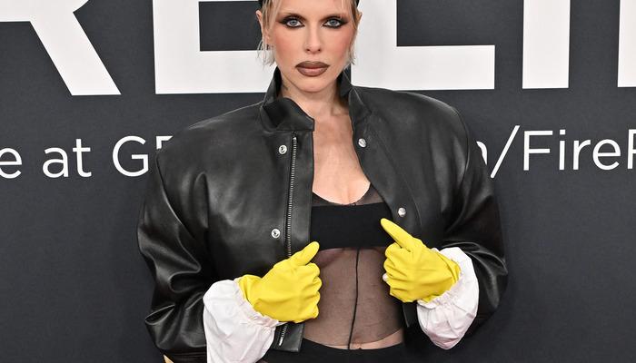 Grammy 2025'te Kanye West'in Eski Aşkı Julia Fox'un Cesur Kıyafeti Olay Yarattı