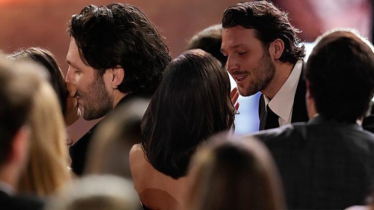 Hailee Steinfeld ve Josh Allen nişanlandı, düğün yakında!