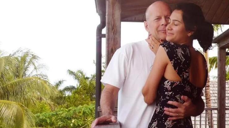 Bruce Willis'in frontotemporal demansla mücadelesi ve eşi Emma Heming Willis'in desteğiyle zorlu süreç!