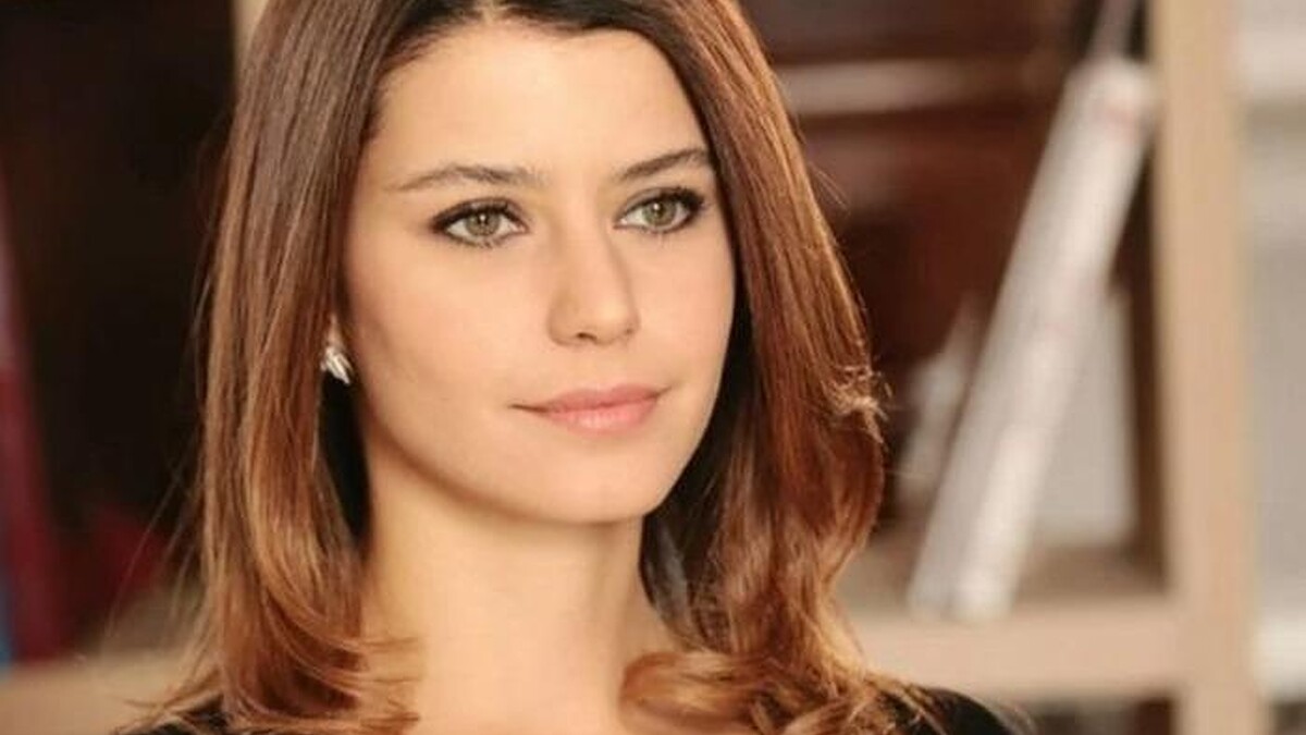 Beren Saat'ten İmamoğlu eylemlerine destek: "Serbest kalsınlar!"