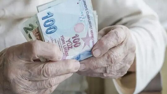 Emeklilere 4 bin lira civarında bayram ikramiyesi müjdesi