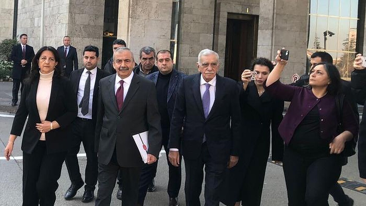 Öcalan'ın çağrısından sonra DEM Parti Meclis turuna başlıyor!