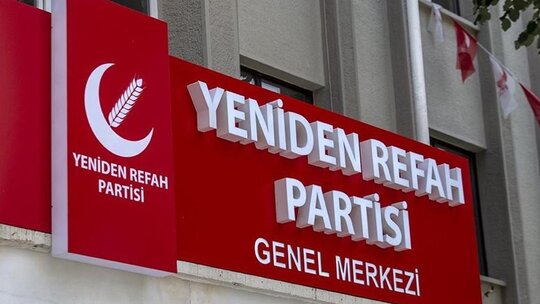 Selendi Belediye Başkanı ve Meclis Üyeleri AK Parti'ye Katıldı
