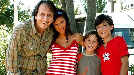 '15 yıl sonra duygusal veda! 'Kardeşini' askere uğurladılar'