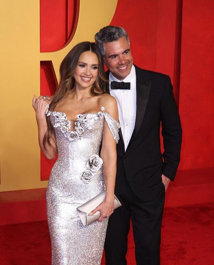 Jessica Alba, çocuklarıyla yeni yaşında sevgi dolu anlar yaşadı