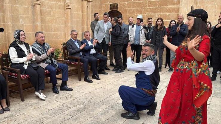 Alboralar’ın meşhur konağına turist akını!