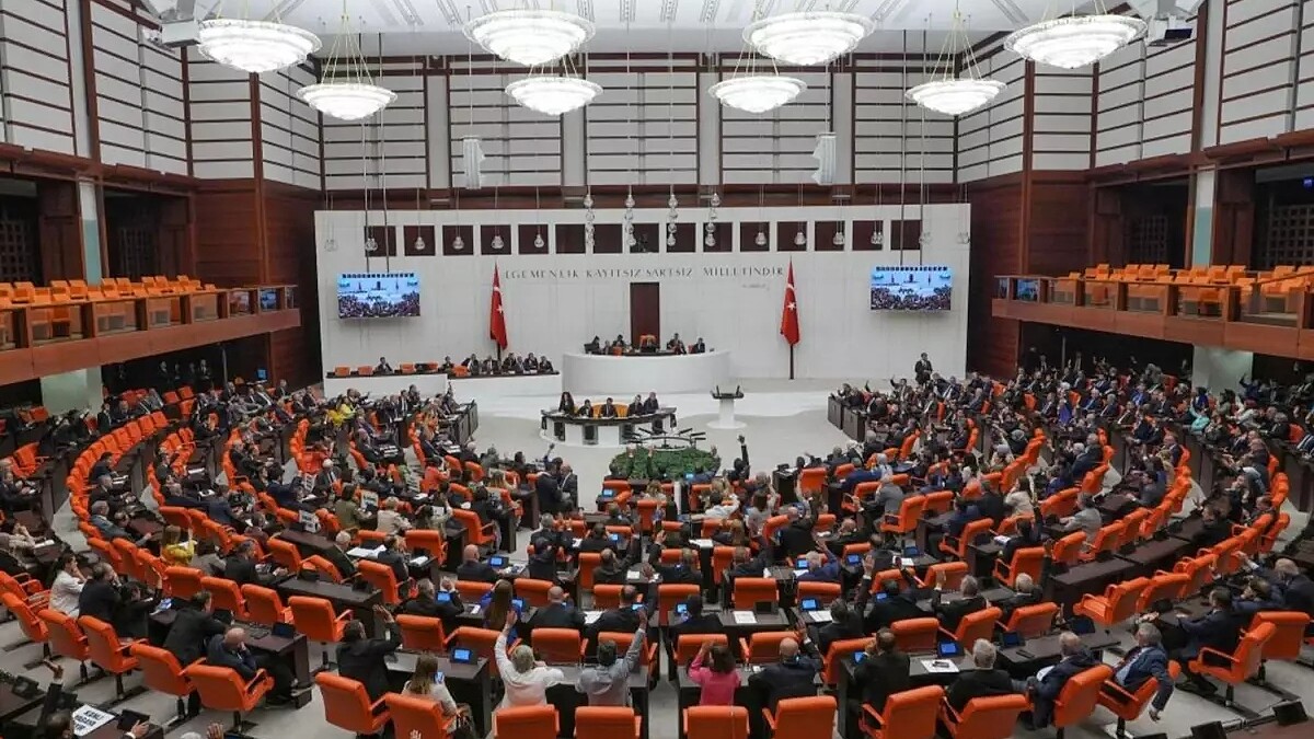 6 milletvekilinin dokunulmazlığı Meclis'e sunuldu