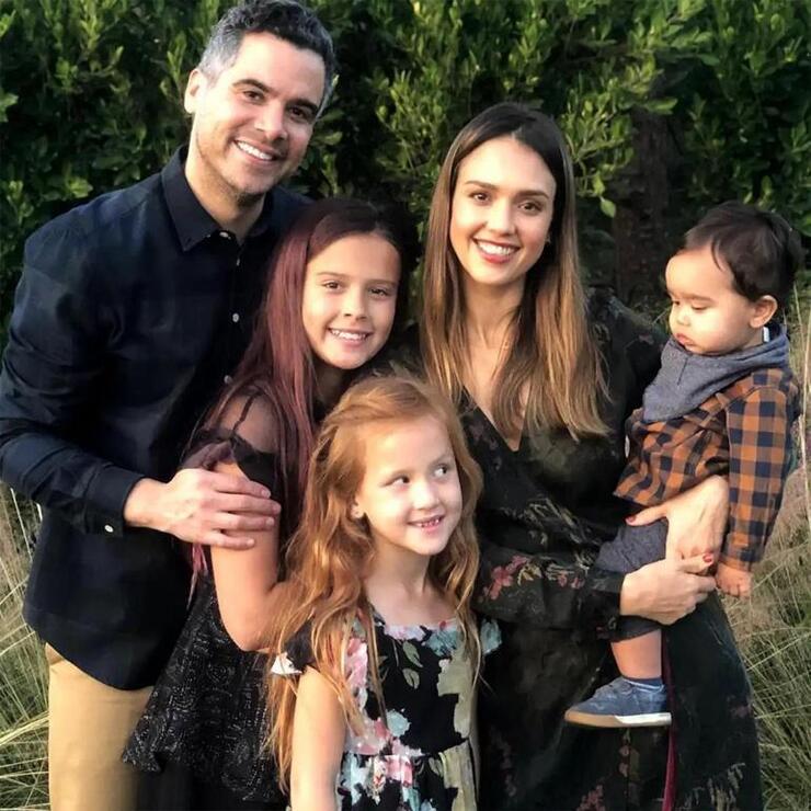 Jessica Alba, çocuklarıyla yeni yaşında sevgi dolu anlar yaşadı